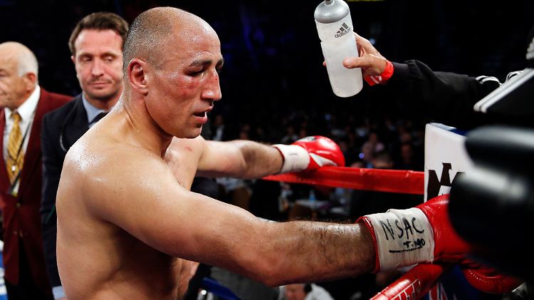 Gezeichnet: Arthur Abraham.