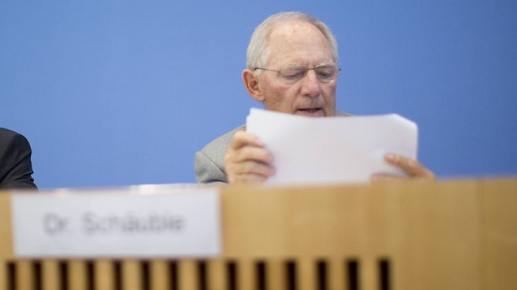 Schäuble will schwarze Listen über Steueroasen zusammenführen.