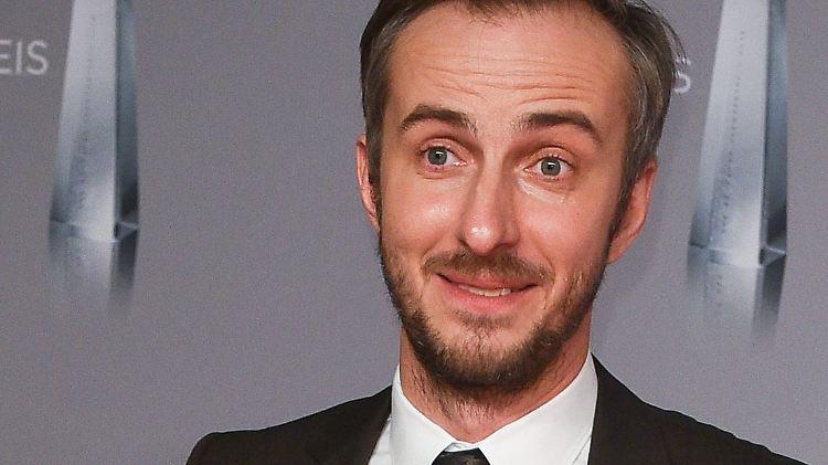 Böhmermann äußert sich derzeit nicht öffentlich zu seinem Gedicht und dem Wirbel, den es ausgelöst hat.