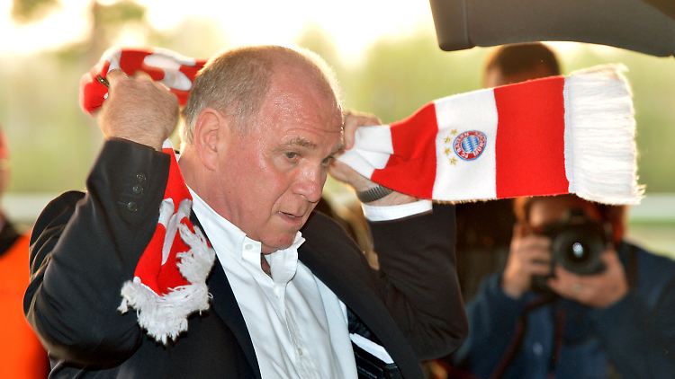 Uli Honeß reist mit dem FC Bayern zum Champions-League-Rückspiel nach Lissabon.
