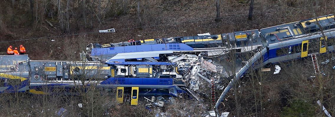 Die Unfallstelle nach dem schweren Zugunglück