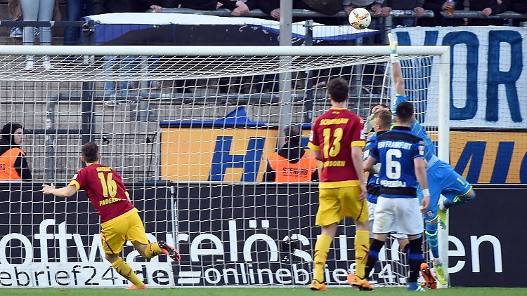 Moritz Stoppelkamp erzielte gegen Frankfurt das wichtige 1:0 für Paderborn.