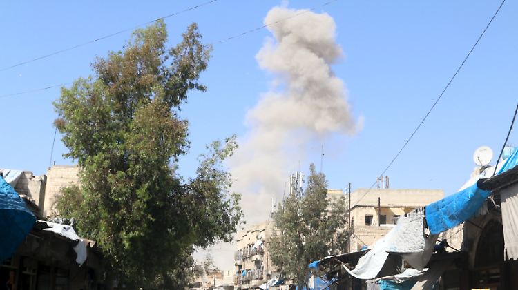 Am Wochenende bombardierte die Armee von Machthaber Baschar Al-Assad die Altstadt von Aleppo. 