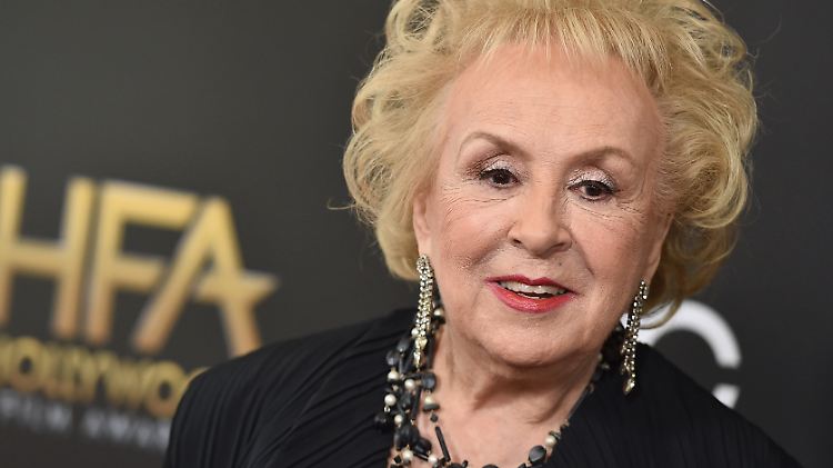 Doris Roberts spielte bis ins hohe Alter - kämpfte aber auch gegen Altersdiskriminierung in Hollywood.