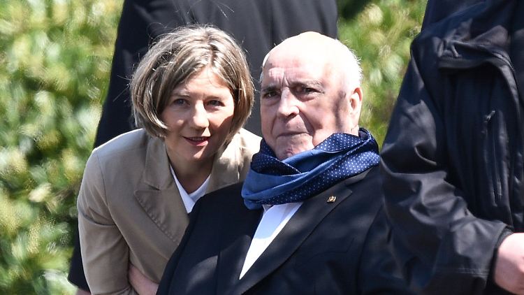 Der frühere Bundeskanzler Helmut Kohl und seine Frau Maike Kohl-Richter.