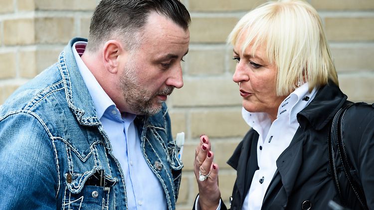 Lutz Bachmann und seine Anwältin Katja Reichel.