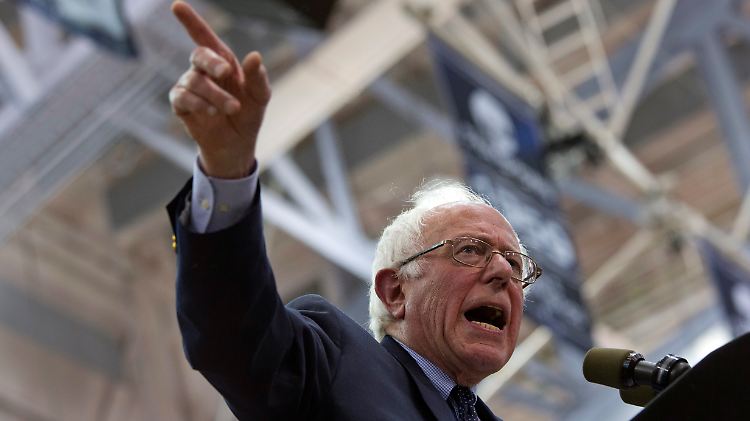Bernie Sanders liegt klar hinter seiner Rivalin Hillary Clinton.