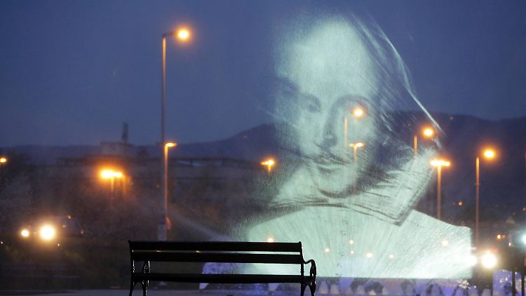 Im kroatischen Zagreb erinnert eine 3D-Lichtshow an William Shakespeare.