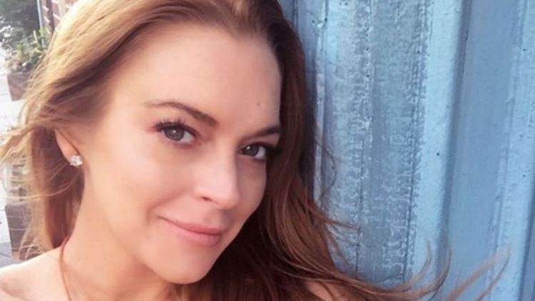 Lindsay Lohan liest gerade den Koran. Es heißt, sie wolle konvertieren.