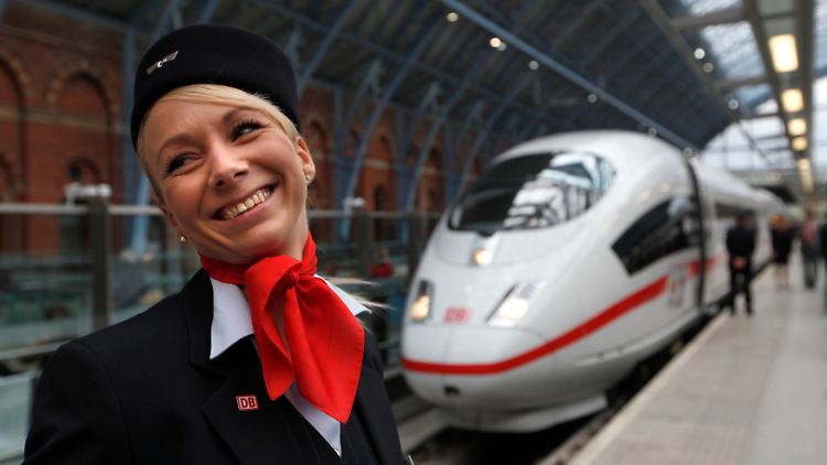 Ein Lächeln in London: Mit einem ihrer Siemens-Züge rollte die Bahn am Dienstag bereits bis in die Metropole an der Themse.