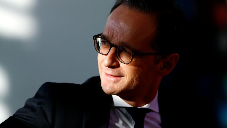 Justizminister Heiko Maas äußerte sich bisher nicht zu Berichten über angebliche Pläne, Paragraf 103 StGB so schnell wie möglich abzuschaffen.