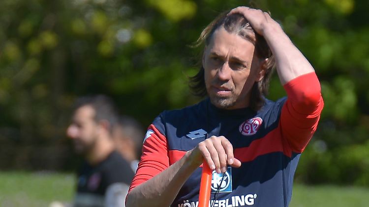 FSV-Coach Martin Schmidt darf auch für die neue Saison mit Jhon Cordoba planen.