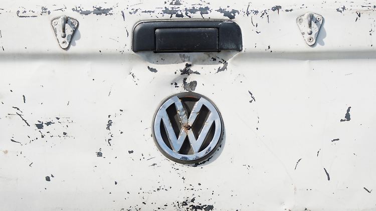 VW hat gerade viele Kratzer im Lack.