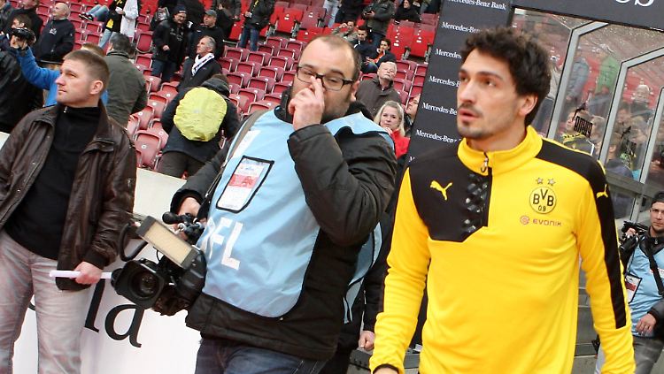Mats Hummels quält sich derzeit mit der Entscheidung über seine sportliche Zukunft.