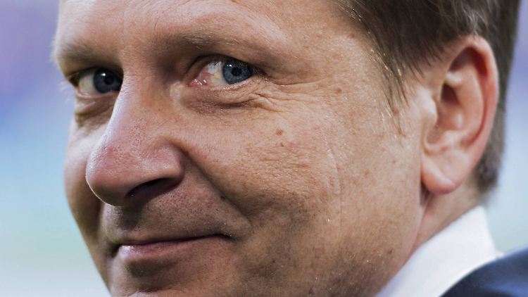 Horst Heldt über Alexander Zorniger: "Er hat alles falsch gemacht, was man falsch machen kann."