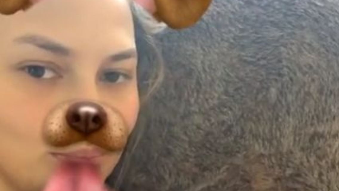 chrissy teigen.jpg