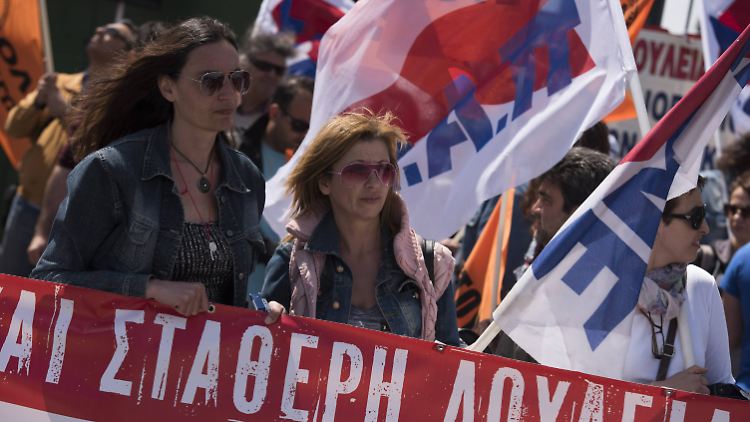 Demonstrierende Lehrer in Athen.