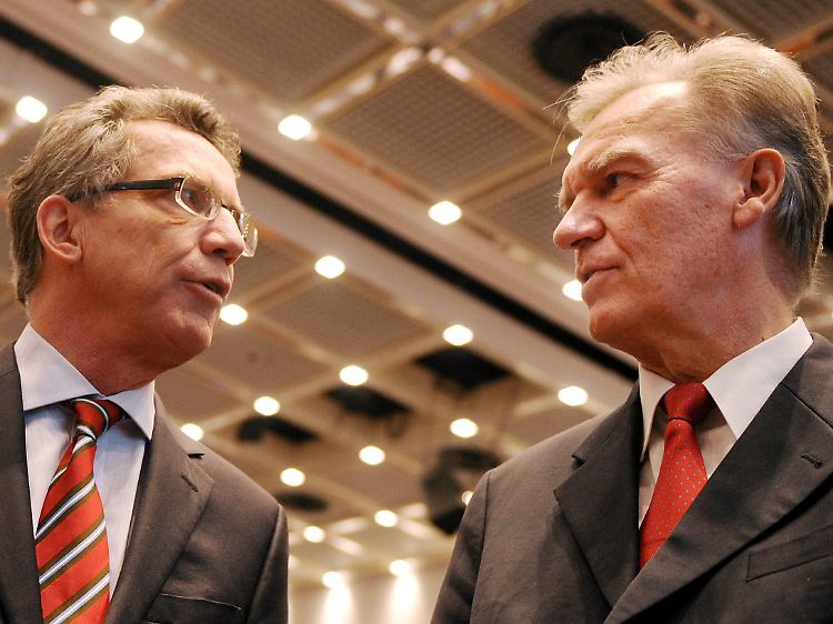 Innenminister de Maizière und BKA-Chef Jörg Ziercke bei der Herbsttagung.