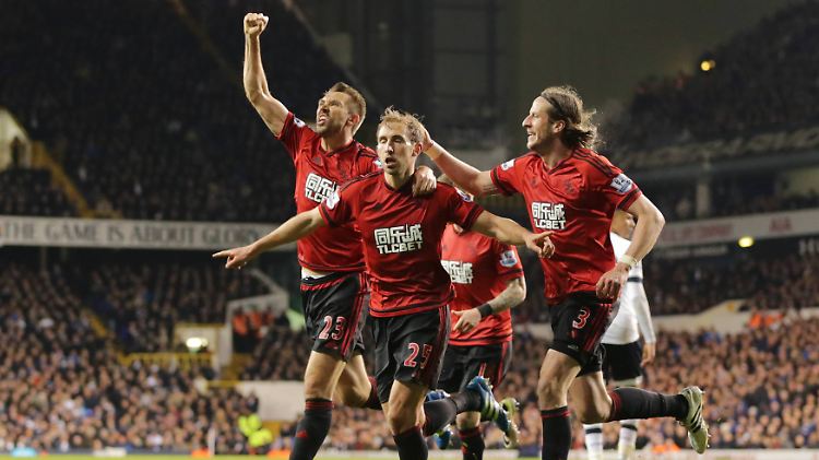 Nun in Leicester sehr belliebt: West Broms Craig Dawson.