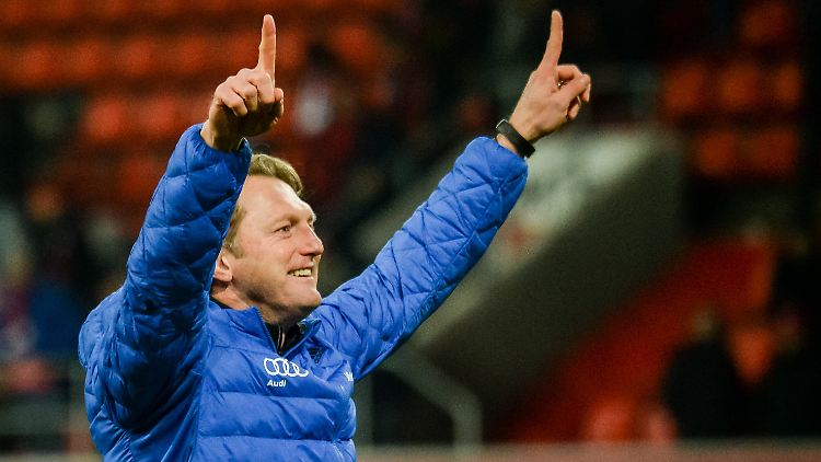 Und tschüss: Ralph Hasenhüttl.