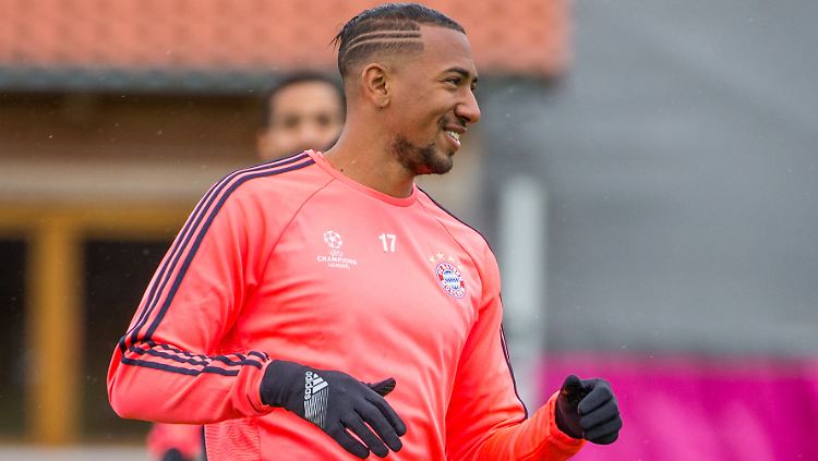 Gut gelaunt beim Abschlusstraining in Madrid: Jérôme Boateng.