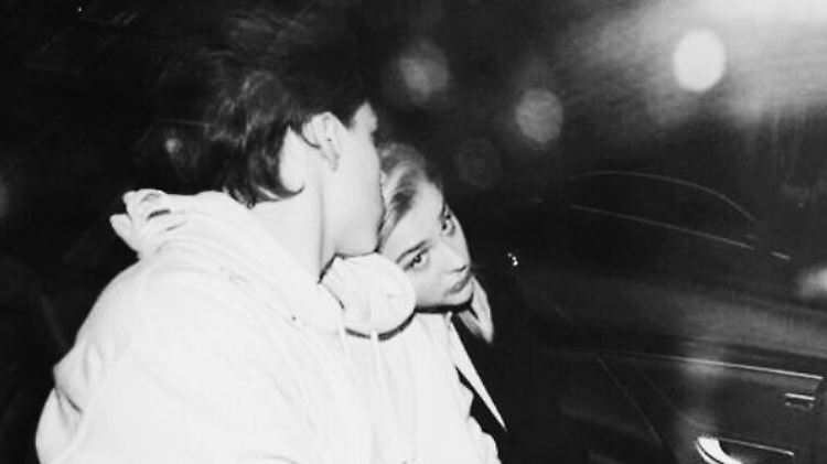 Paparazzibilder können so romantisch sein - findet zumindest Brooklyn Beckham.