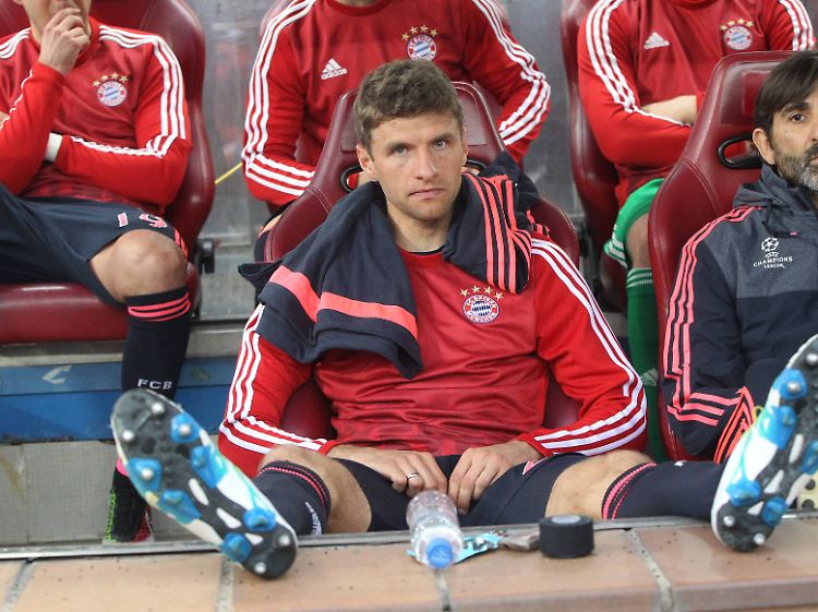 Der Unverzichtbare Thomas Müller wurde von Josep Guardiola zunächst auf die Bank gesetzt.