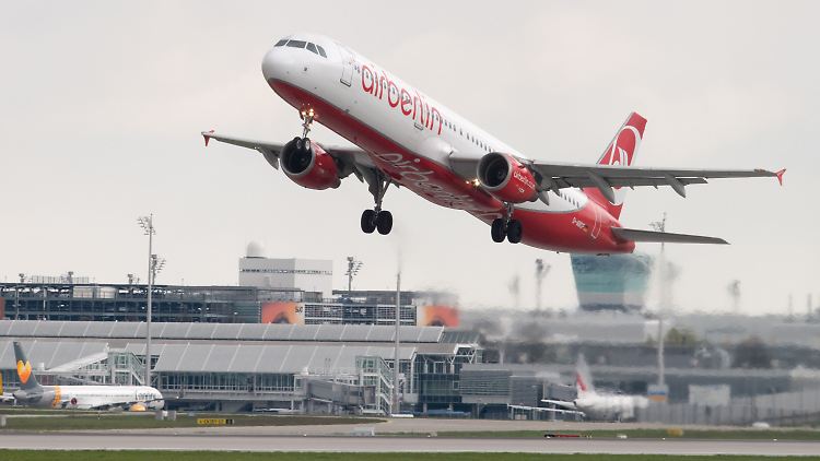 Air Berlin fliegt finanziell seit Jahren in Bodennähe.