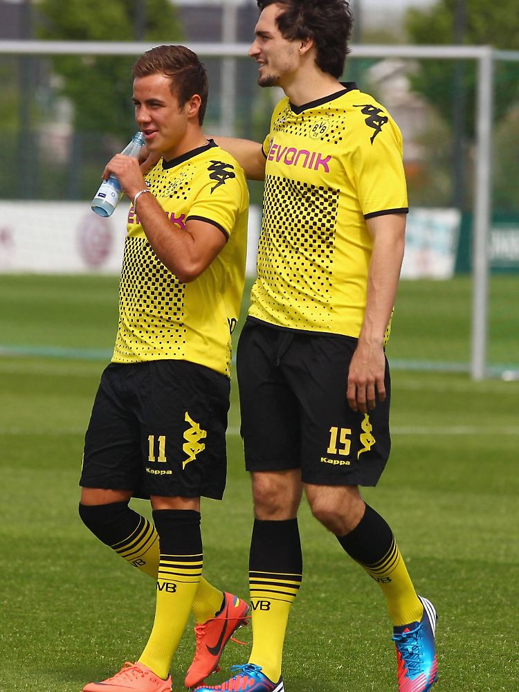 Gemeinsam wurden Hummels und Götze mit dem BVB Meister und Pokalsieger. Jetzt könnte der Abschied des einen die Rückkehr des anderen beschleunigen.