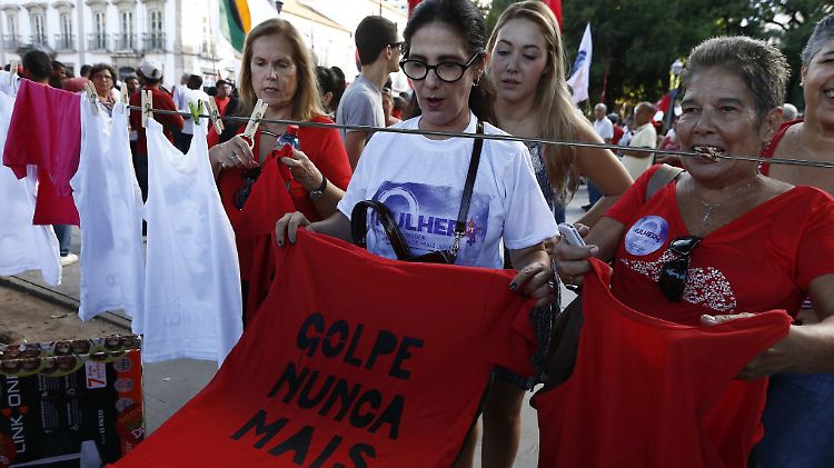 Die ärmeren Schichten Brasiliens stehen noch hinter Präsidentin Rousseff. 