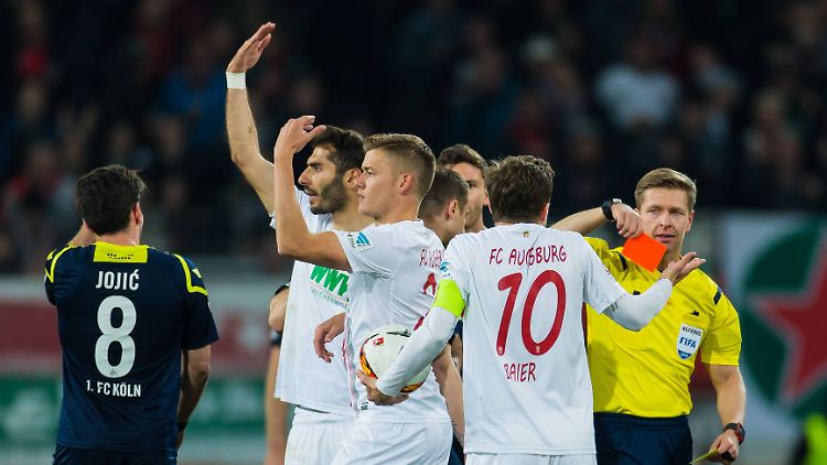 In der 57. Minute sah Köln Matthias Lehmann die gelb-rote Karte.