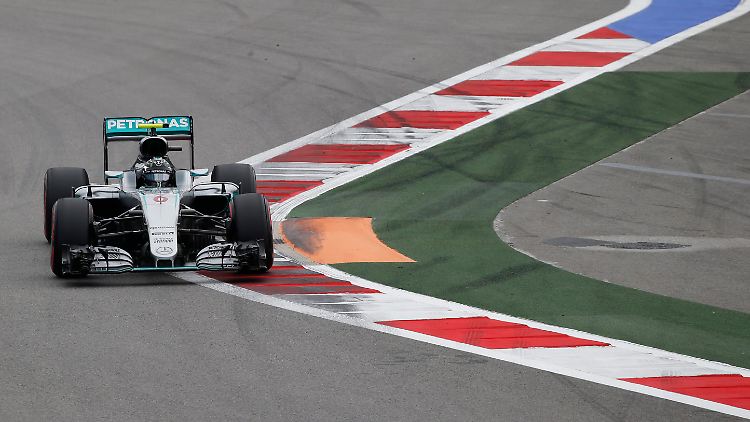 Schnell, schneller, Nico Rosberg. Der WM-Spitzenreiter hat in Sotschi den besten Startplatz.