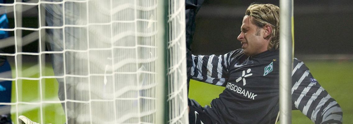 Verletzt raus: Bremens Torwart Tim Wiese.