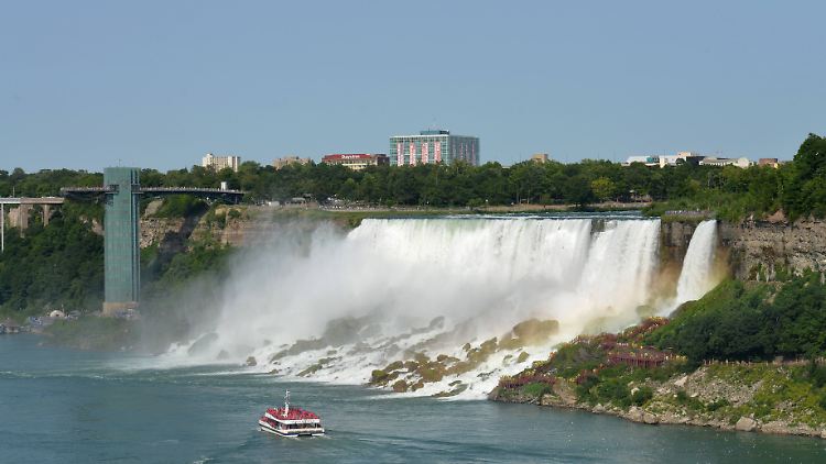 Die Brücken an den Niagarafällen müssen saniert werden. Deshalb könnten Teile der Falls trockengelegt werden.