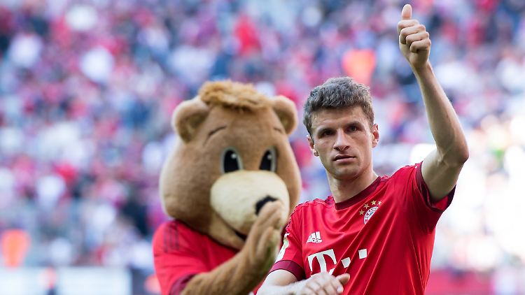 "Wir müssen zugeben, dass aktuell die Geheimzutat in unserem Spiel ein bisschen fehlt": Thomas Müller, links -nein, Pardon! - rechts.