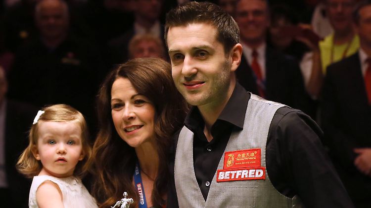 "Der Sieg vor zwei Jahren war etwas Besonderes, aber diesmal habe ich mich mehr unter Druck gefühlt": Mark Selby mit Familie.