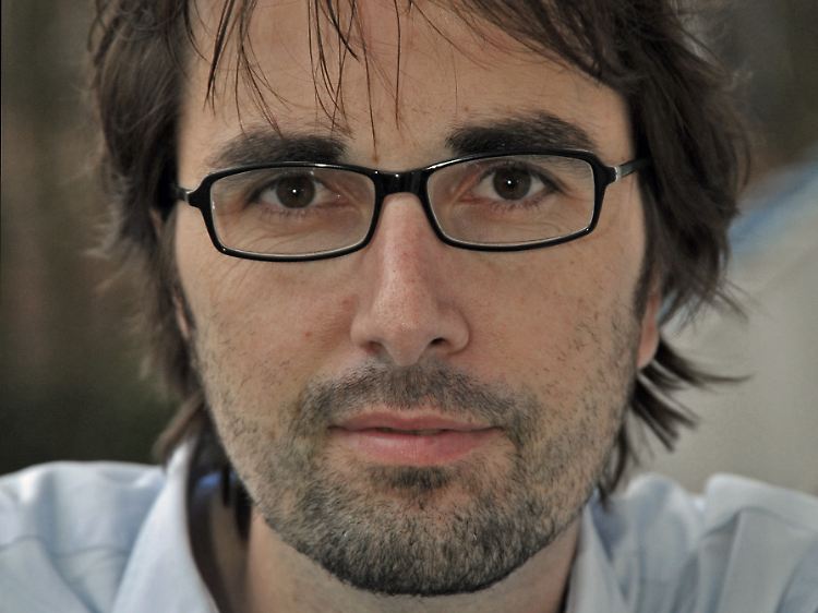 Dietmar Telser ist Journalist. Für das Projekt "Der Zaun" reiste er zusammen mit dem Fotografen Benjamin Stöß drei Monate lang die südlichen Außengrenzen der EU entlang.