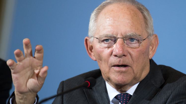 Angesichts der Kosten der Flüchtlingsintegration kommen die Mehreinnahmen für Schäuble gerade recht. 