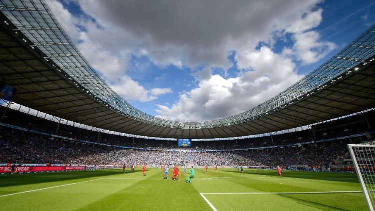 Beim Spiel gegen den FC Bayern München vor knapp zwei Wochen wusste die Hertha noch nichts von der Mieterhöhung.
