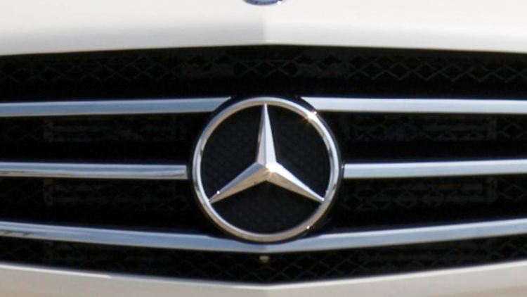 Mercedes211010.jpg