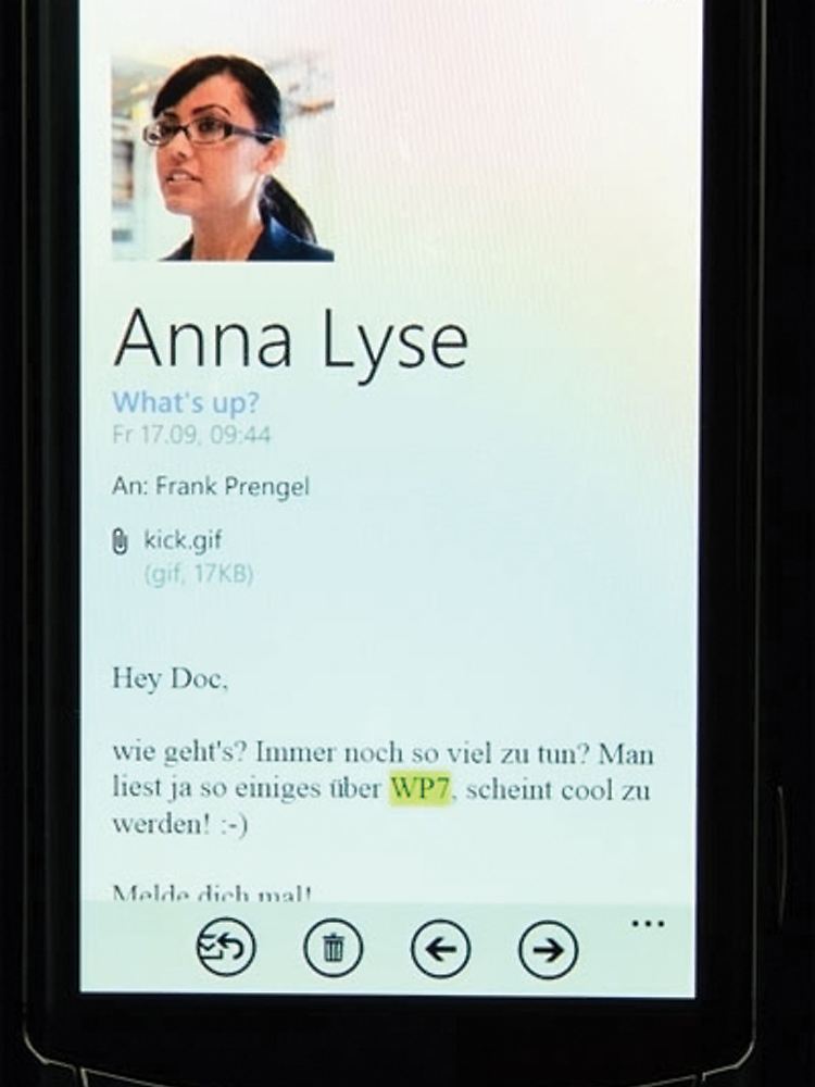 Das mobile Outlook ist eigentlich schön gelungen. Schade nur, dass es keinen universellen Posteingang gibt.