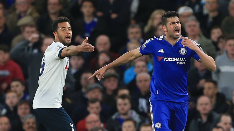Was der Schiedsrichter nicht sah, kam dann doch raus: Mousa Dembele griff Diego Costa ins Auge.