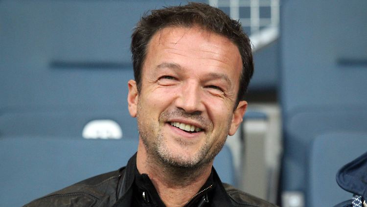 Noch will Eintracht Frankfurt nichts sagen, aber Fredi Bobic könnte neuer Sportvorstand des Klubs werden.