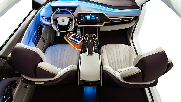 Ziel für die Autohersteller ist das autonom fahrende Auto. Vor allem darum ranken sich die Innovationen.