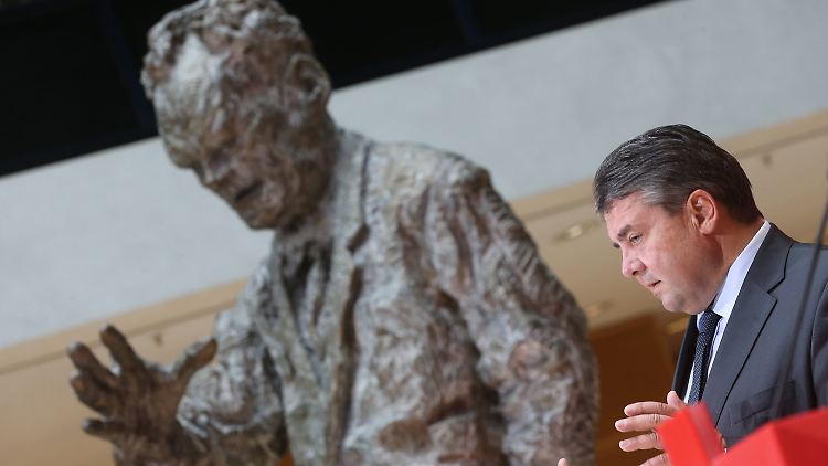 Gabriel steht angesichts schwacher Umfragewerte unter Druck.