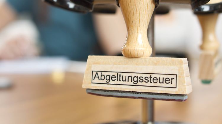 Fondsanteile, die Anleger vor 2009 erworben haben, können bisher steuerfrei verkauft werden.