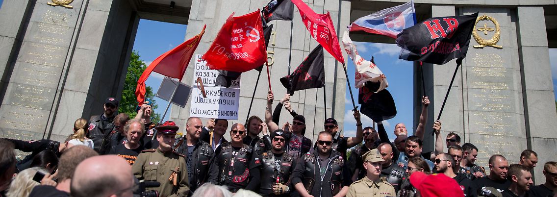 Mitglieder der "Nachtwölfe" gedachten bereits im vergangenen Jahr in Berlin des Endes des Zweiten Weltkriegs.