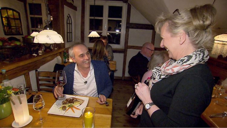 Bei der zarten Frau hat es dem harten Herrn Rach offenbar bestens gemundet.