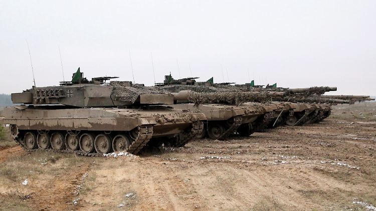 Erst die Panzer - jetzt die Soldaten: Von der Leyen stockt die Truppe auf.