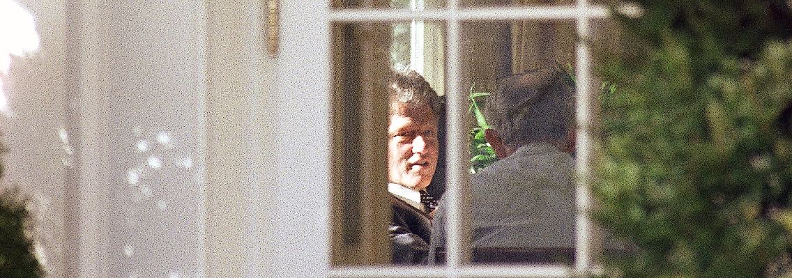 Aus Clintons Zeit im Weißen Haus ist offenbar noch so manche Geschichte zu erzählen.